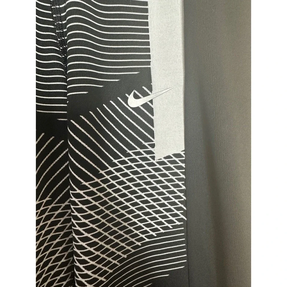 Nike Pro Dri-FIT Womens Black White Graphic Training Leggings DA0522-010 XS